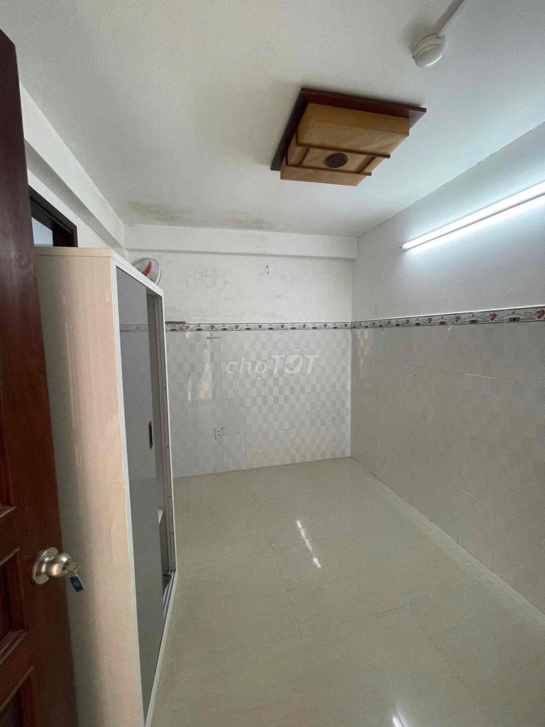 Linh Chiểu hotel-- Thủ Đức 01 near University spkt