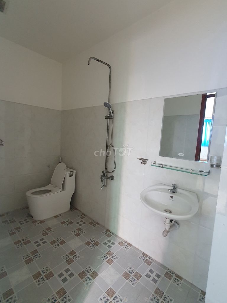 Renting room - near the Company - air conditioning.