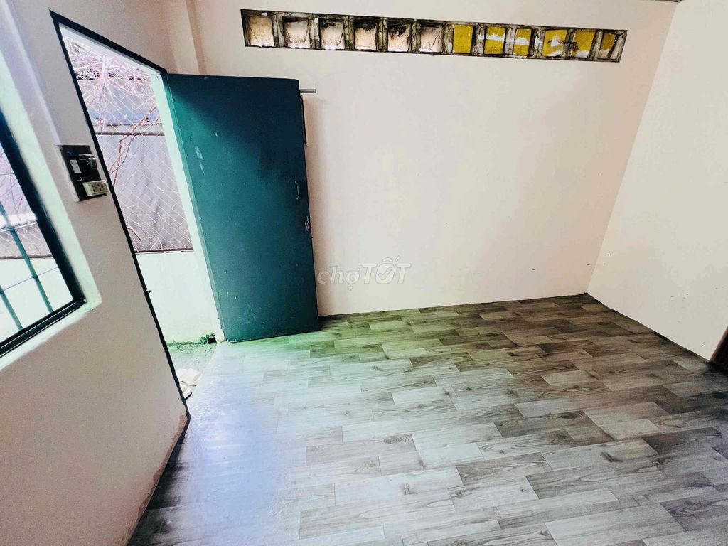 Move in. In the cool corner, the Bình Tân.