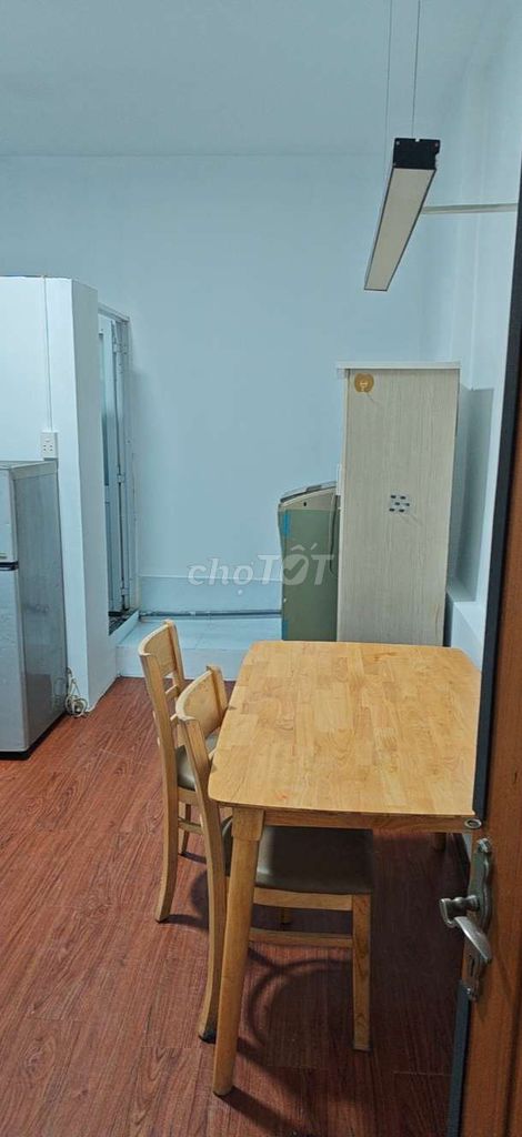 Rent room in the service room.