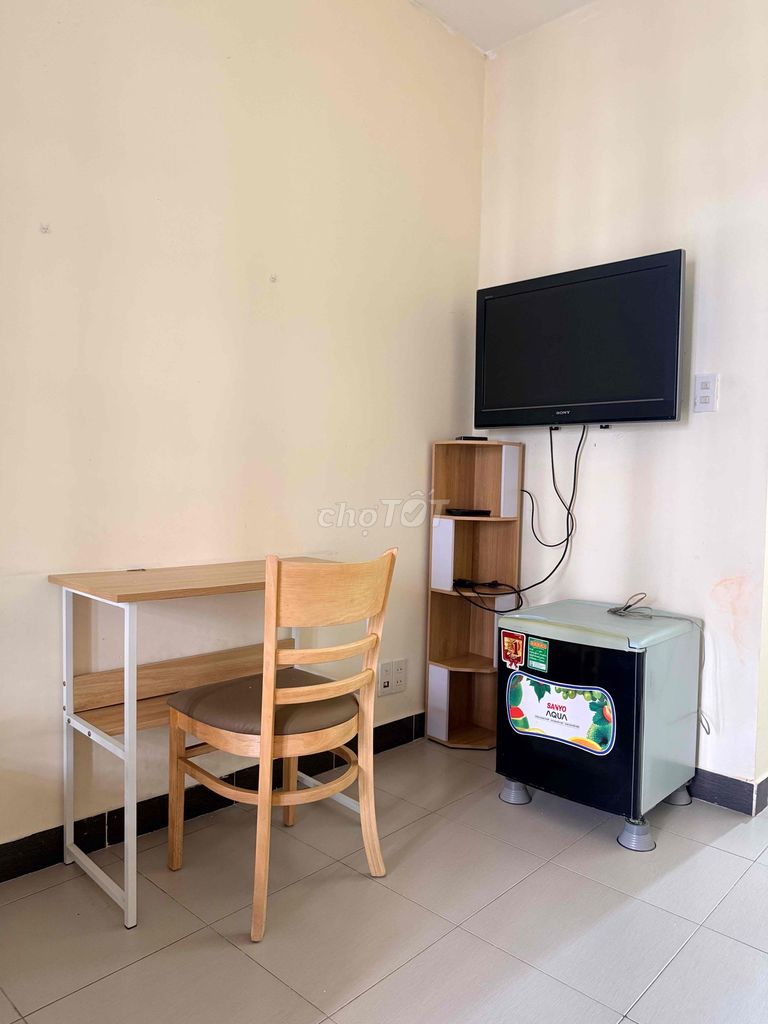 We'll rent out a nice little room. 15 meters.