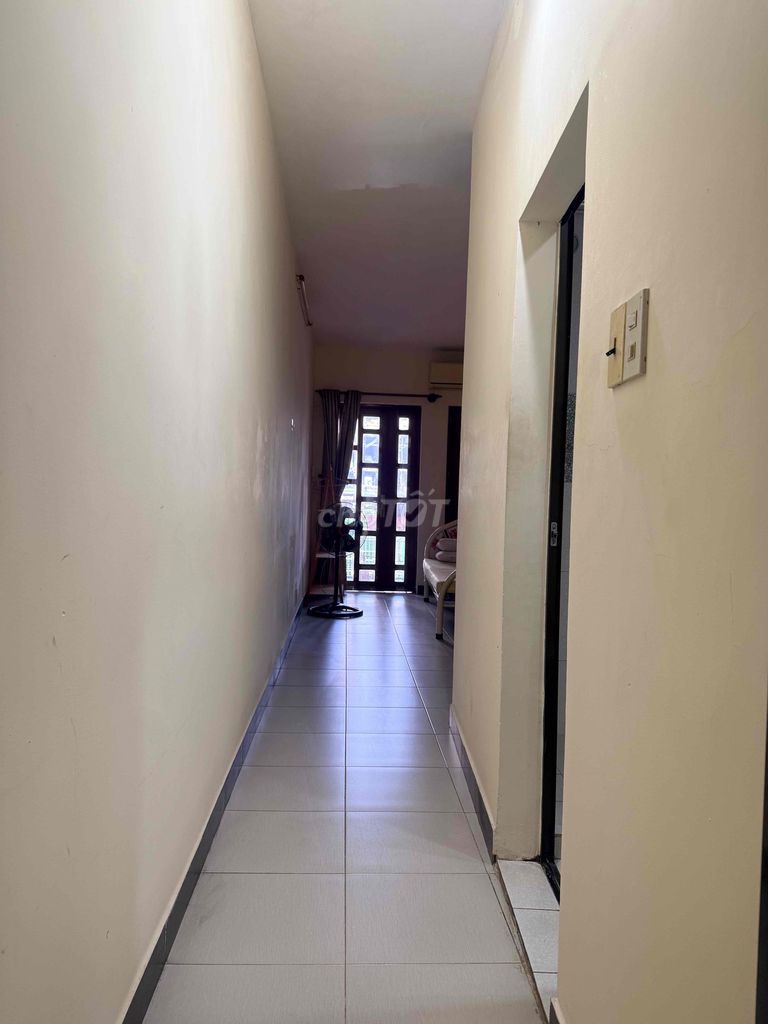 We'll rent out a nice little room. 15 meters.