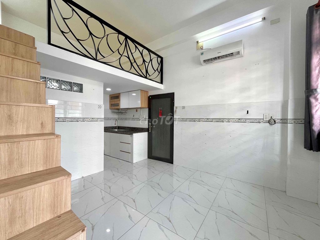 apartment 410 balcony 4 Full new furniture opposite etown Cộng Hoà