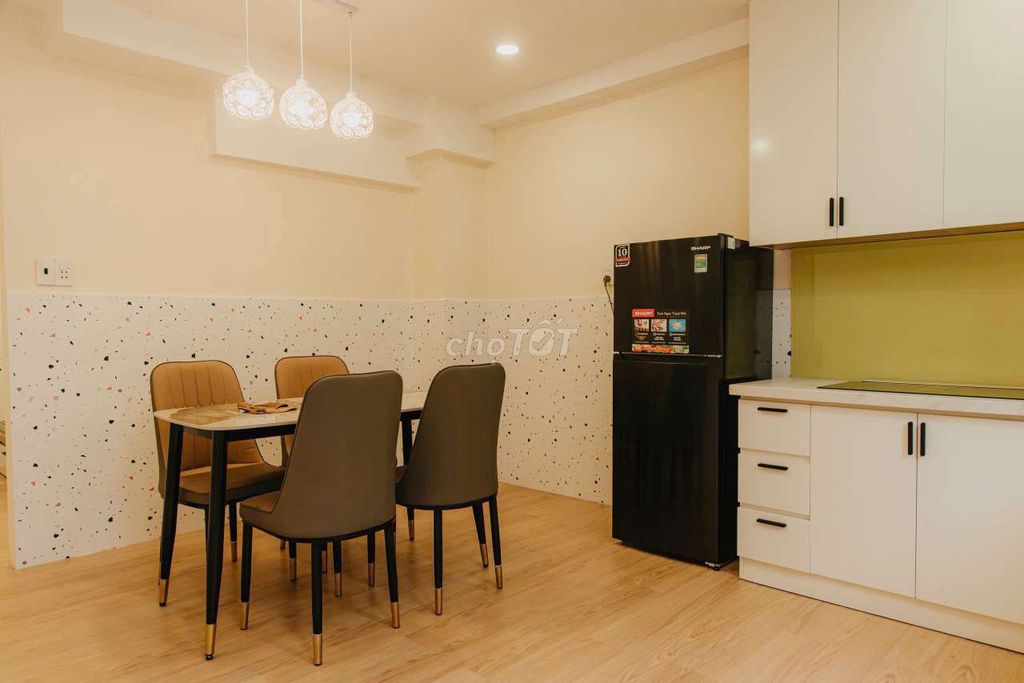 A bedroom near Blue Line, just a few minutes away from uef.