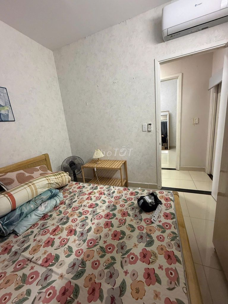 Two bedrooms. One Topaz Home-full bathroom for 7 million.