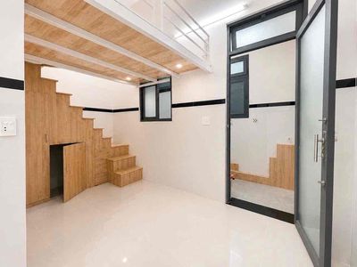 The student hotel -- close to the commercial university -- 15 Tân Bình.