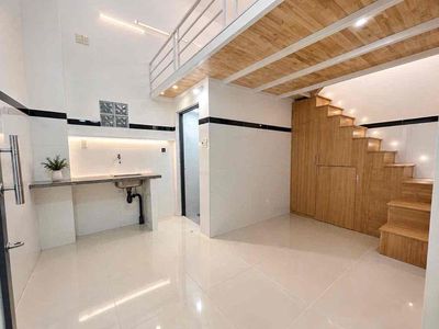 The student hotel -- close to the commercial university -- 15 Tân Bình.