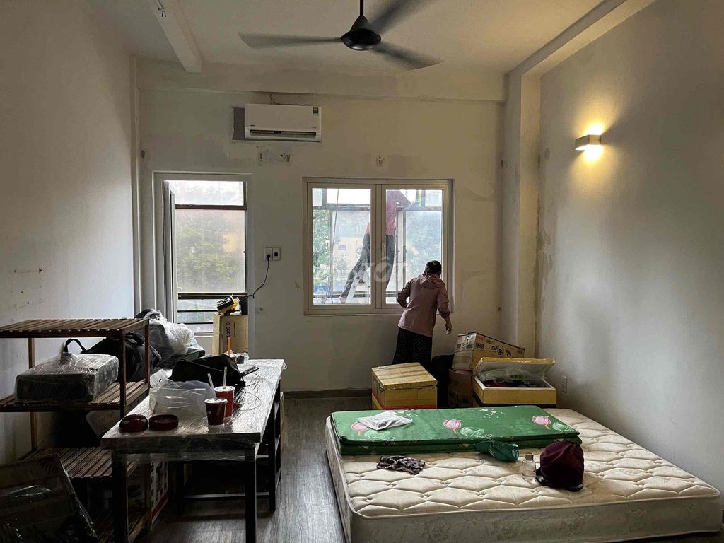Rent a second-story apartment. Leung Road. Bến Thành. District 1