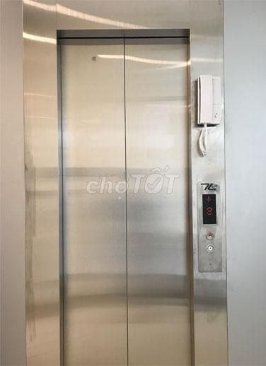 Rent apartment to the top-class kitchen, kitchen-scouting, furniture.