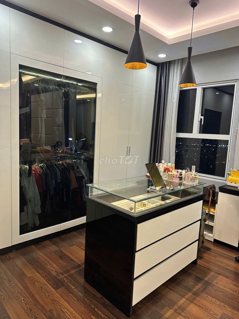 Rent Screc Tower.80 meters. Two high-rise bedrooms, 14 million a month.
