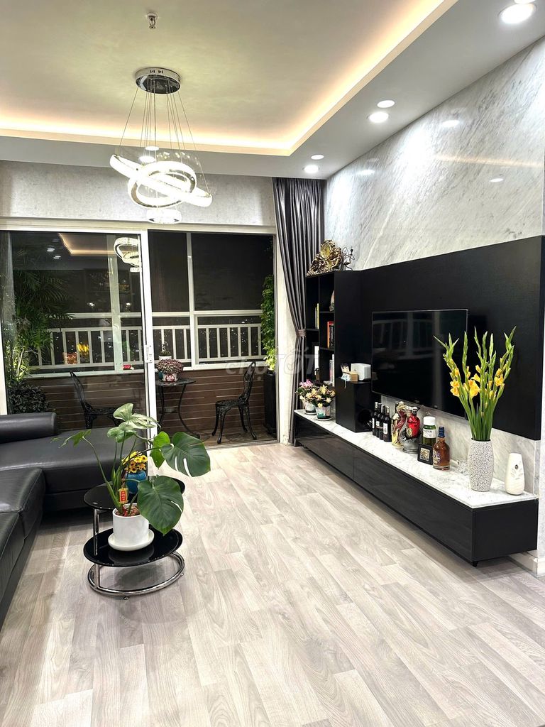 Rent Screc Tower.80 meters. Two high-rise bedrooms, 14 million a month.