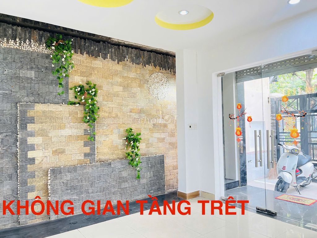 The owner needs to rent a villa in front of Thới An District 12.