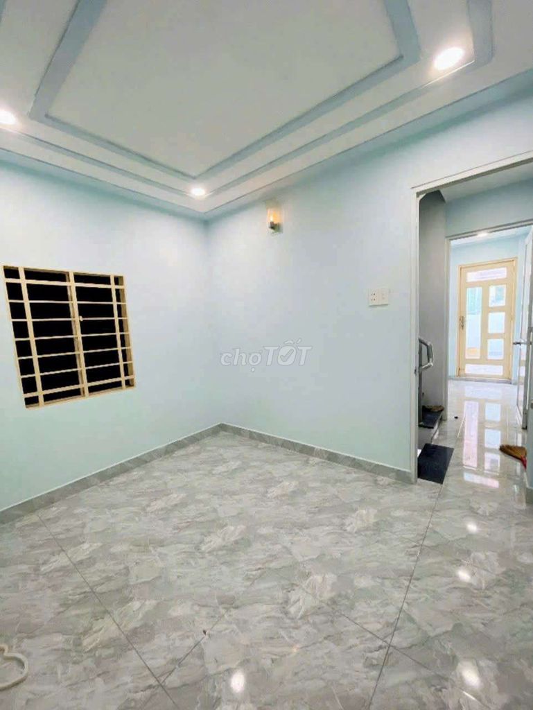 Renting the entire Tôn Đản alley, 4th.