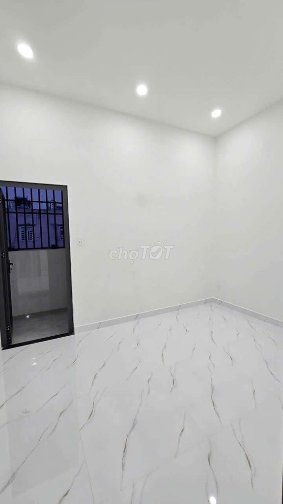 Gò Xoài rents, crystallization, 12 million, 3 bedrooms, new alleys, brand-new cars.