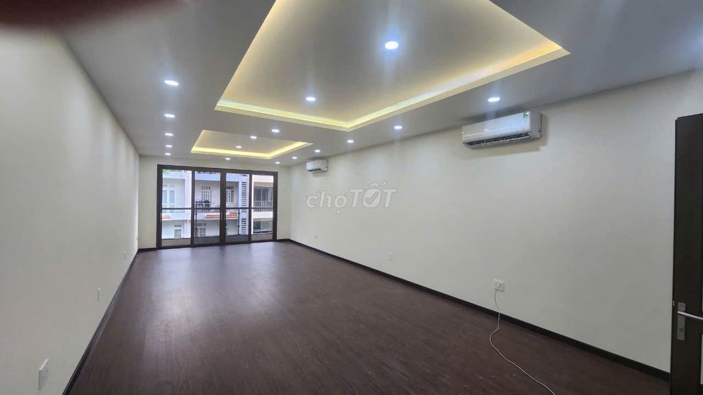 Hire the 3rd floor warehouse with an ESU elevator P.Tân Hưng District 7