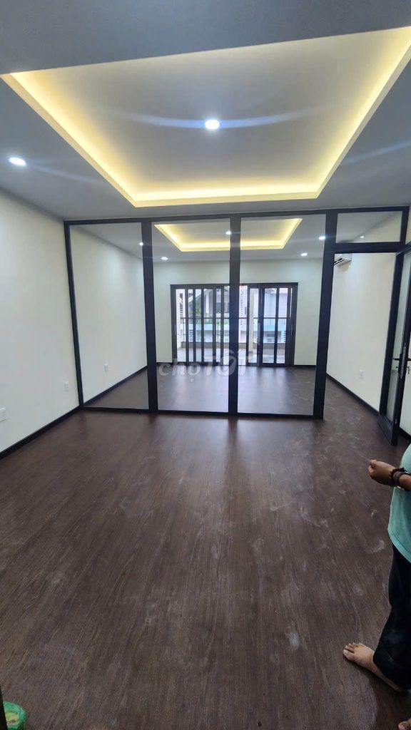 Hire the 3rd floor warehouse with an ESU elevator P.Tân Hưng District 7