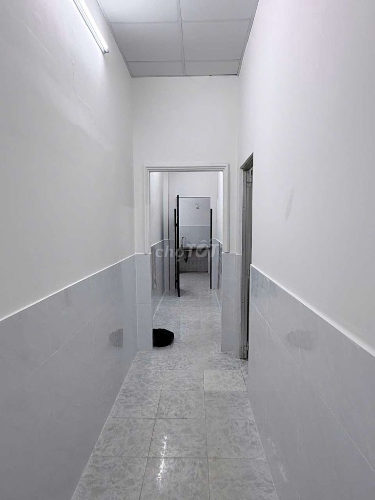 Banking housing level 4 has two bedrooms, 100 meters.