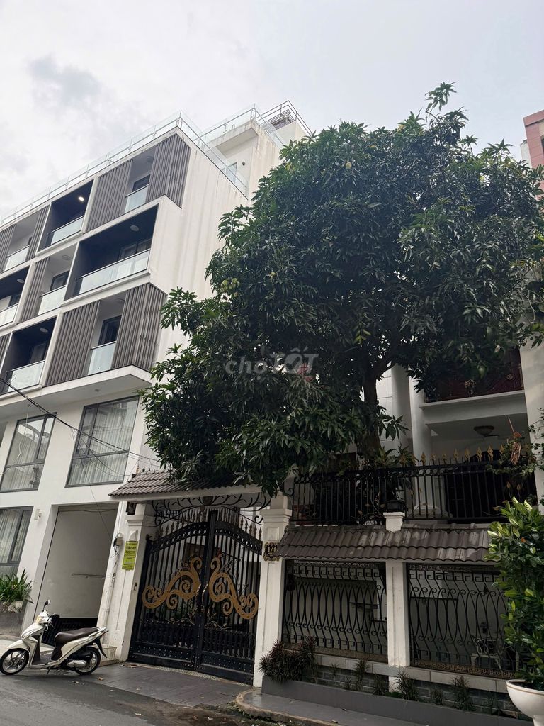 Rent Hoàng Việt street house-- 10 M-- 70 million a month.