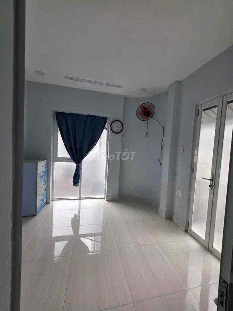 We'll rent the Paster District 3 23 M2 3nd floor 2 bedroom - 10 million