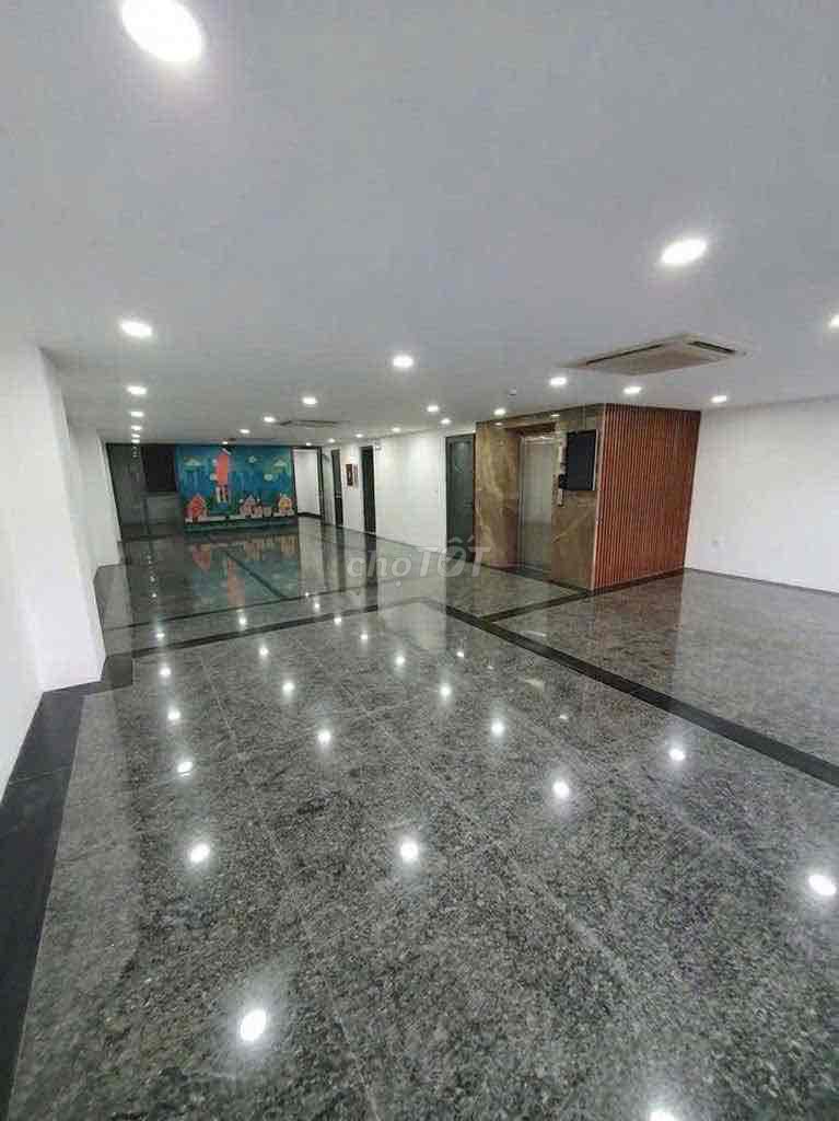 Cash House 7 x22 meters, engine elevator, Lam Sơn, 1801 2, Tân Bình, pcc