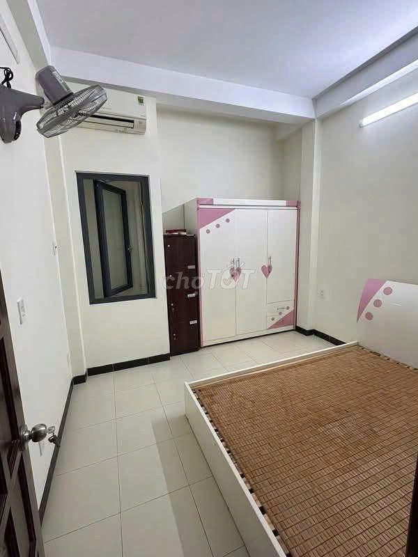 The square root is 1/Phan Xích Long 103 mm2mmmm, second floor, interior, at 1.850.