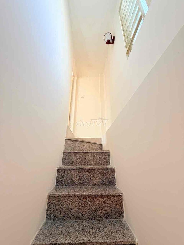 Rent a separate residence on the old second district committee.