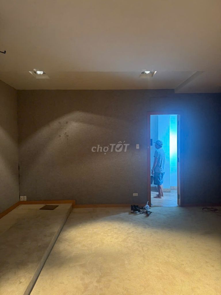 Rent one house, Cầu Ông Lãnh, District 1,7 x8 m t+3 L - 75 million