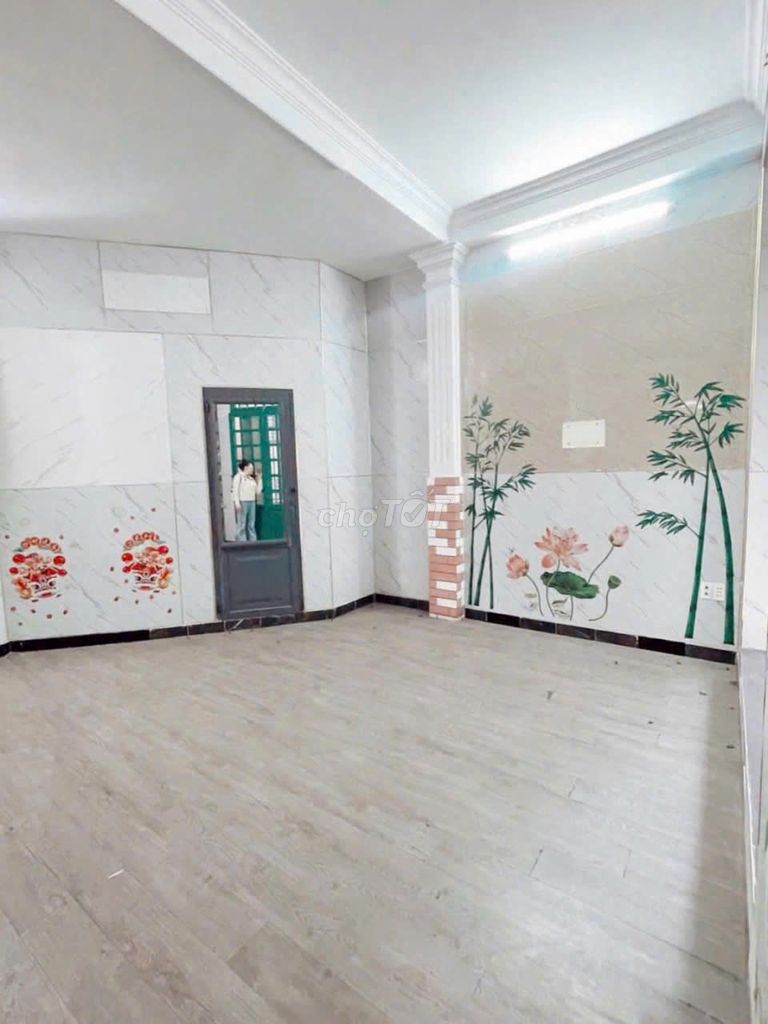 Rent house is equal to 7.5 meters-hex loaded Đoàn Thị Điểm 2 stories, set 4 bedrooms for 18 million
