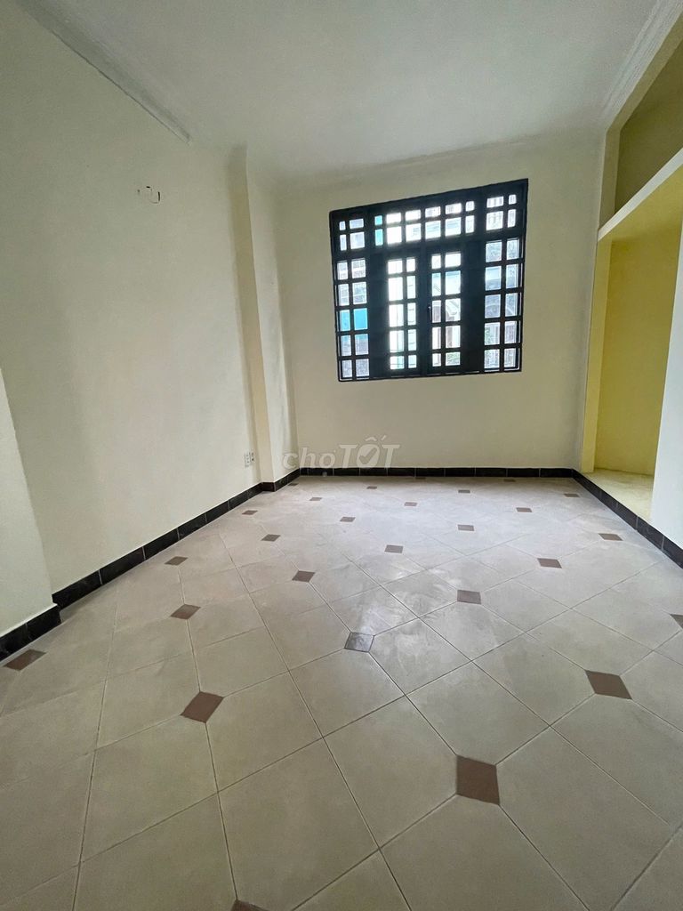 Rent house is equal to 7.5 meters-hex loaded Đoàn Thị Điểm 2 stories, set 4 bedrooms for 18 million