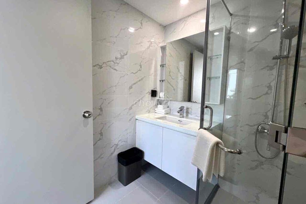 The apartment is a full-on bedroom near Tan Soni-in-law 11 million.
