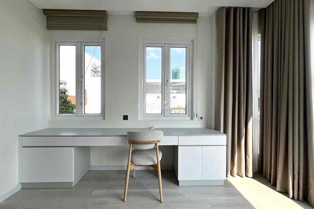 The apartment is a full-on bedroom near Tan Soni-in-law 11 million.