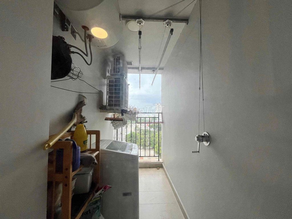 Rent Botanica Premier 2 bedrooms 2 full interiors for only 18 million near the yard.