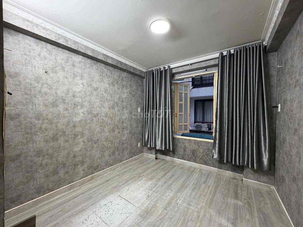 Nguyễn Tiểu La District 1030 M2 4 4th floor 3 bedroom - 12 million 5