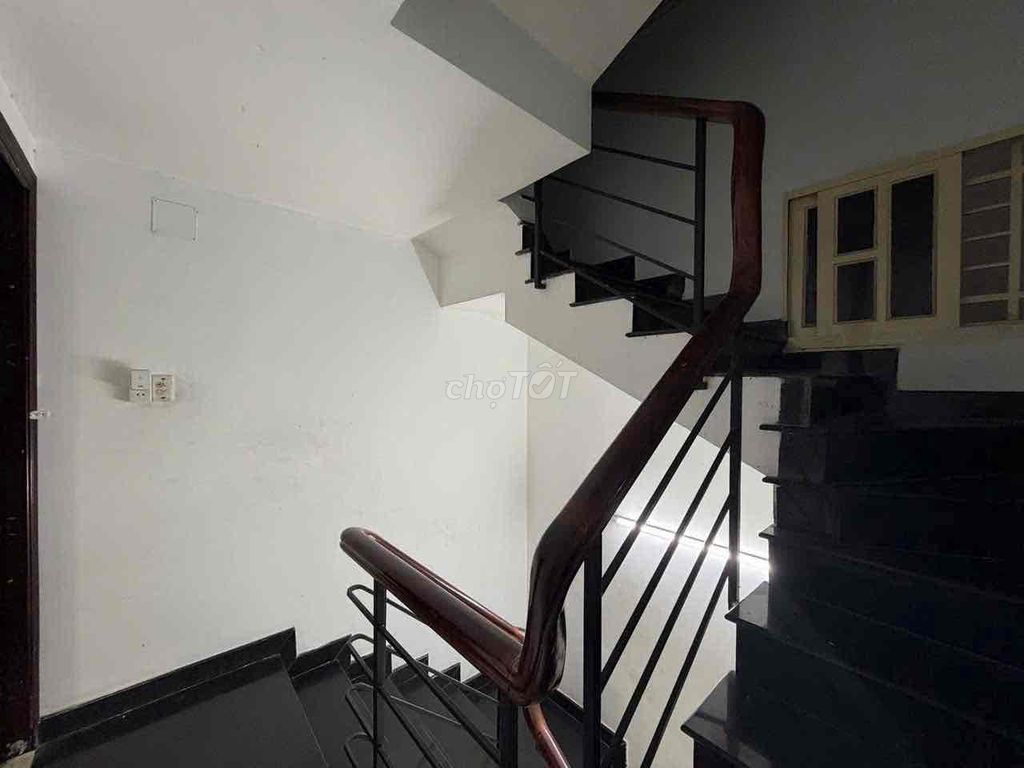 Nguyễn Tiểu La District 1030 M2 4 4th floor 3 bedroom - 12 million 5