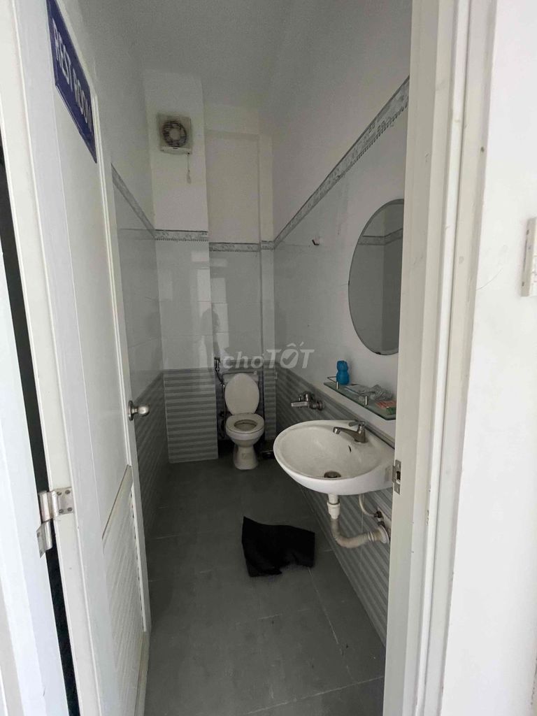 Lê Trọng Tấn Internal Downloadway. 4 x13 m TRI 2 floor st. Four bedrooms, three toilets.