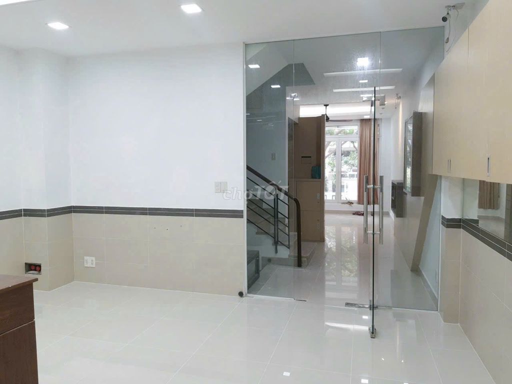 Himaldo P.Tân Hưng District 7 House of Base House