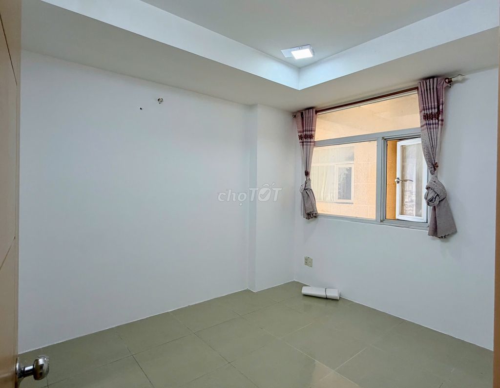 Rent the apartment 62 meters of gold 7.5 million a month, cool, safe.