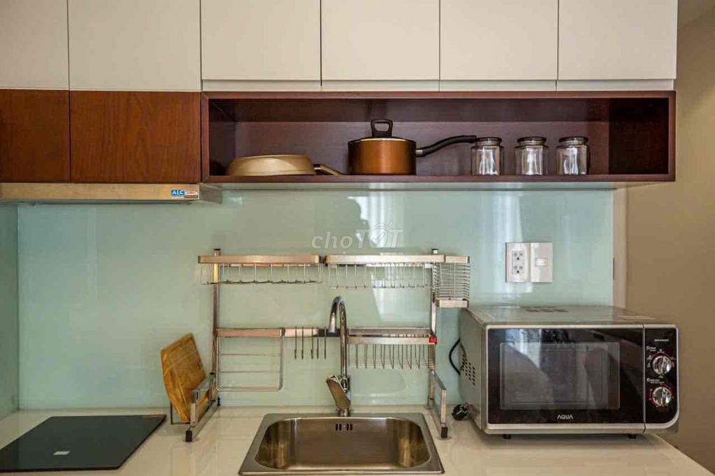 Rent Studio Full Hall of High Court near Tet and tadtu District 7