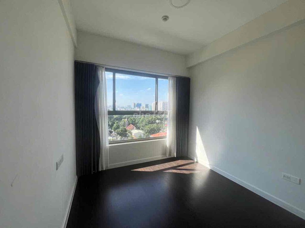 The high-end Novaland apartment is basically two bedrooms, two toilets.
