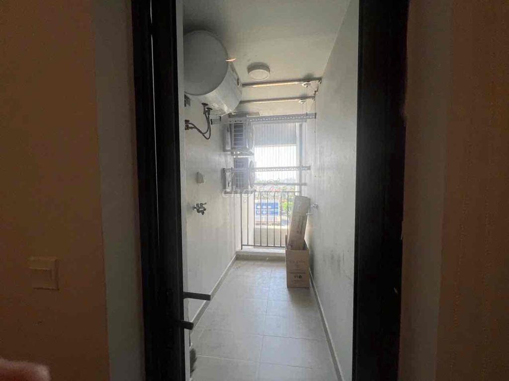 The high-end Novaland apartment is basically two bedrooms, two toilets.
