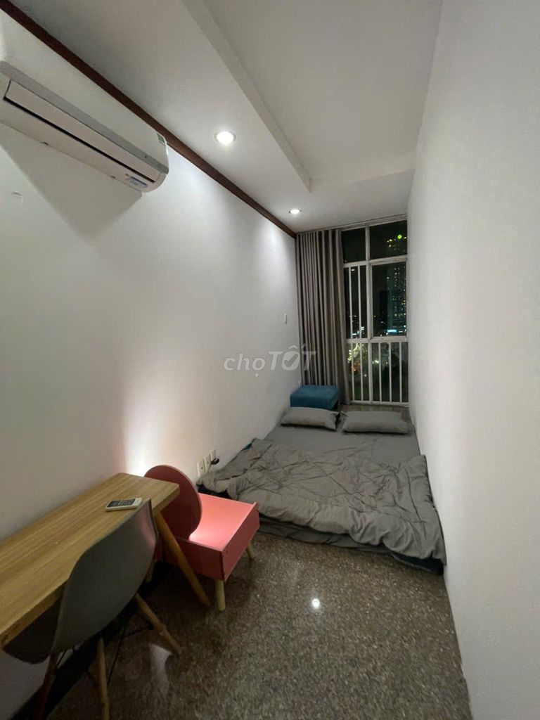 Renting room full interior in the halg1 apartment (nearly the District 7).