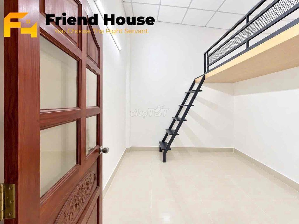 It's the owner of the new house, Phan Văn Trị.