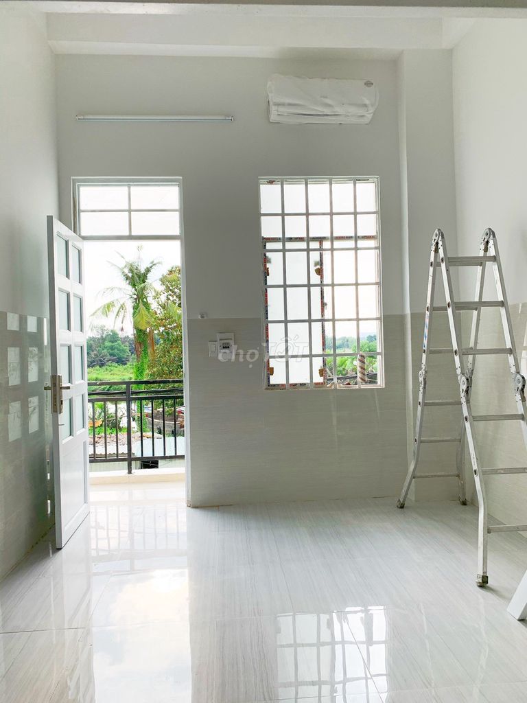 mini 35 M2 right here, Zalmall Phạm Văn Đồng master