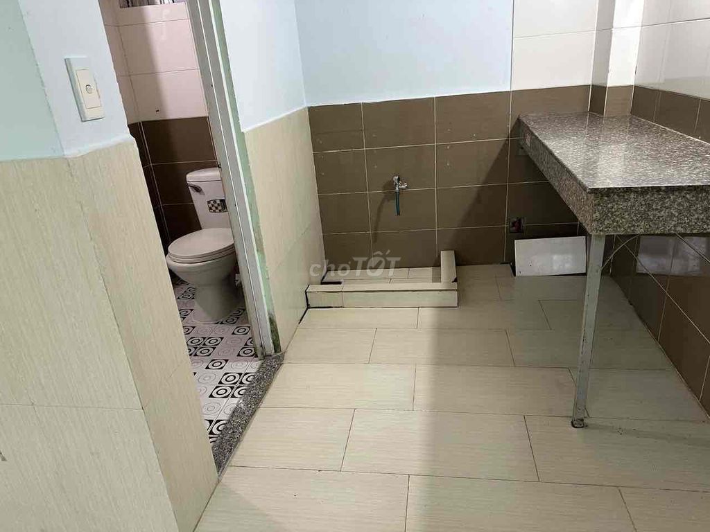 Rent room.