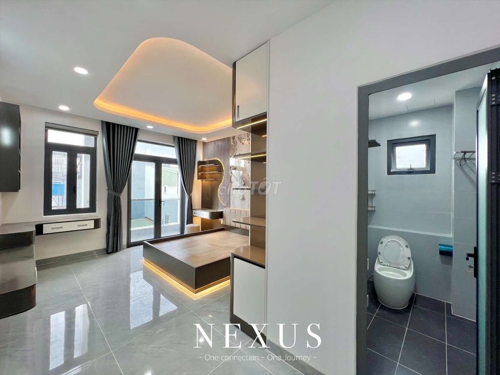 The owner rented sp Studio near Aeon Mall Funky to the University of Public Trade