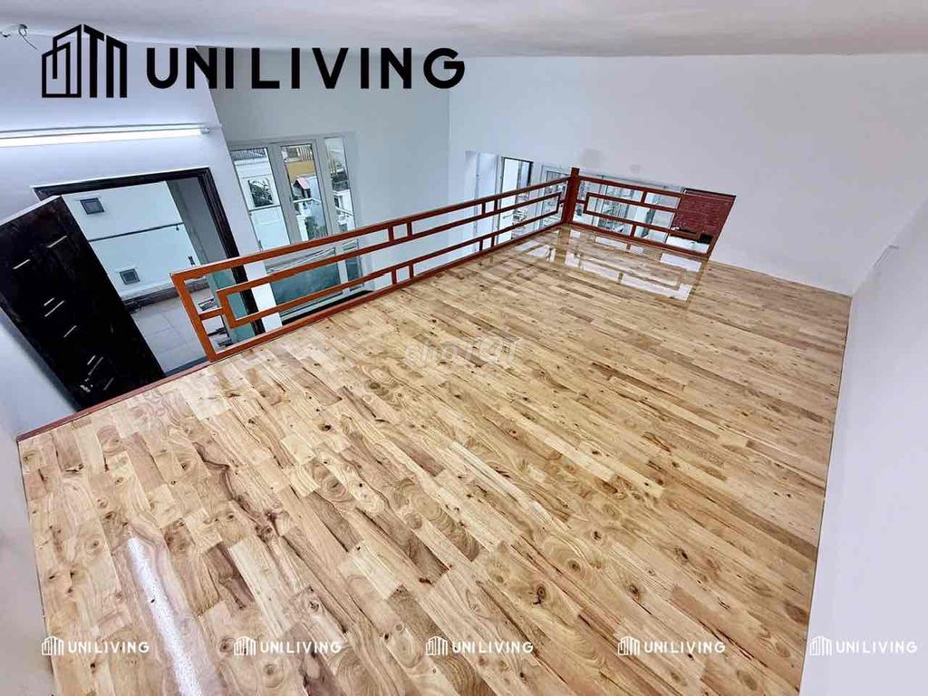 Tell Zhang to build 100 percent of the apartments near uth.