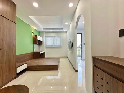 It's the owner who rented the balcony apartment - mgr 1 bedroom Full interior Trần Não