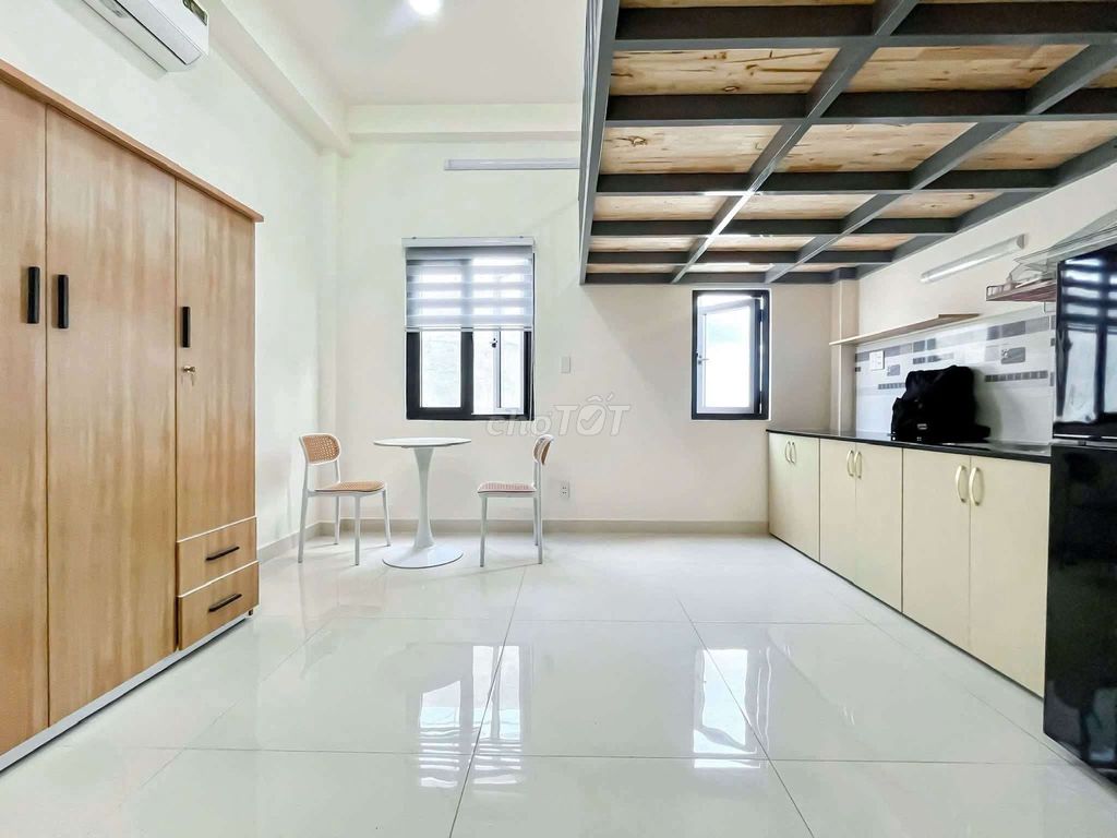The apartment has a full interior right now.tte mart Gò Vấp.