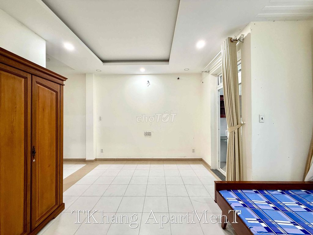 We'll have the Bancol Reservation Room at 30 meters, Sư Vạn Hạnh, District 10.
