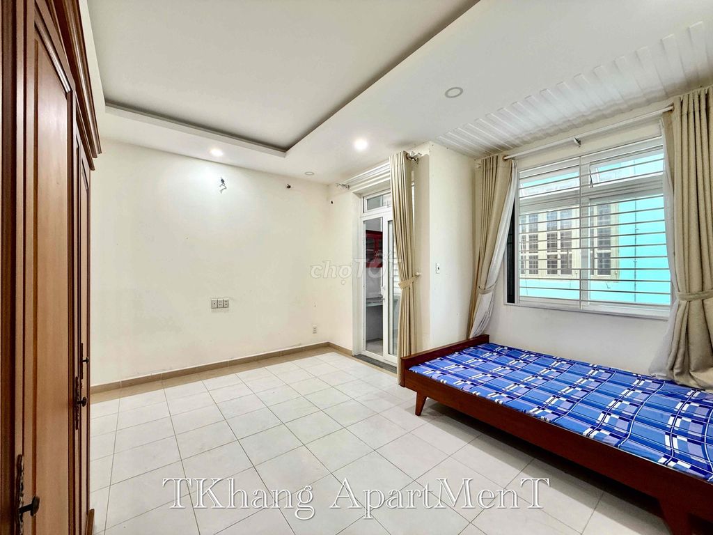 We'll have the Bancol Reservation Room at 30 meters, Sư Vạn Hạnh, District 10.